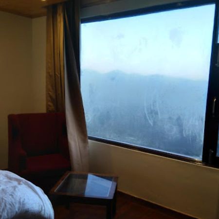 The Alpine Retreat Hotel Shimla Buitenkant foto