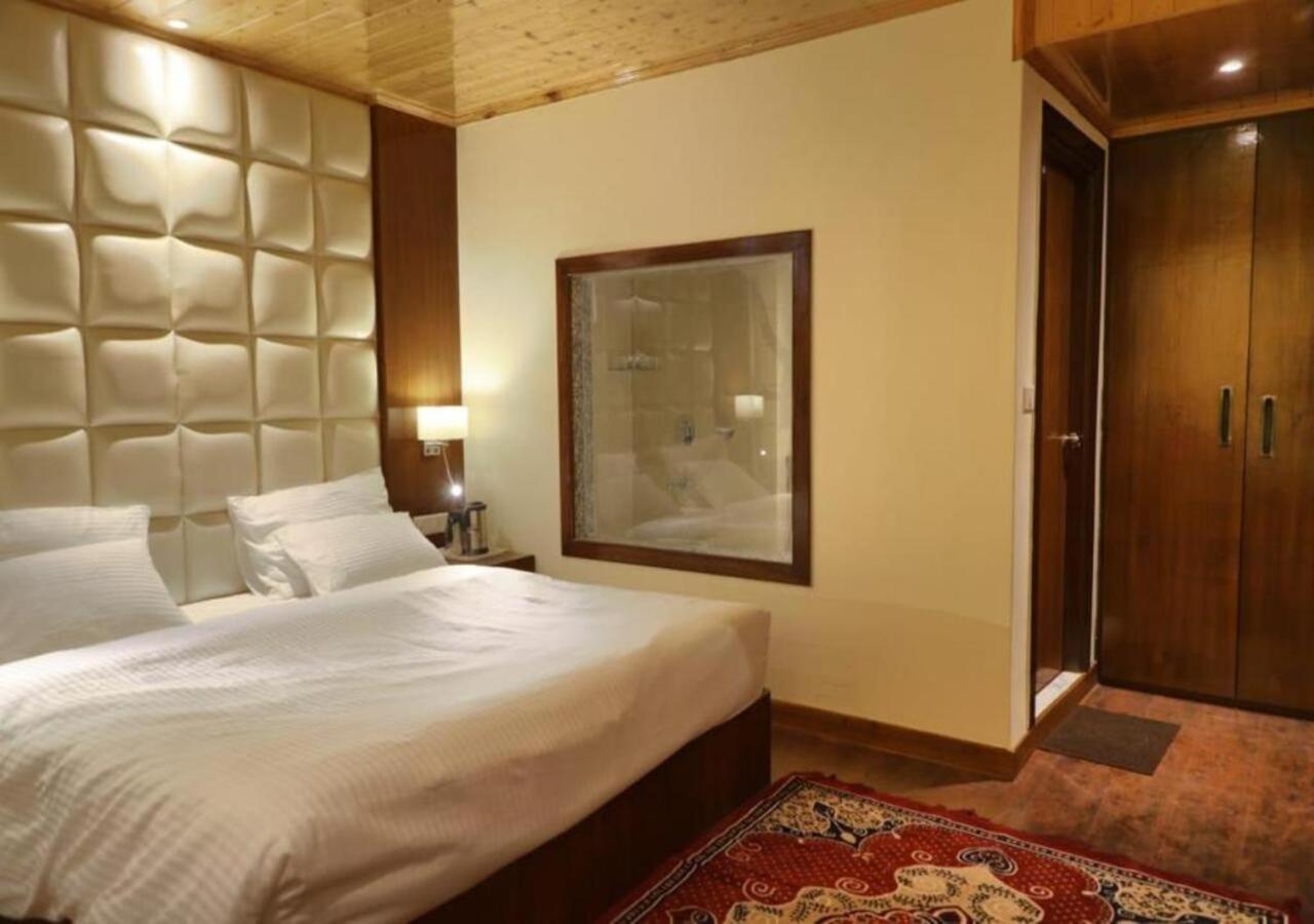 The Alpine Retreat Hotel Shimla Buitenkant foto